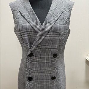 Calvin Klein Gray Plaid Dress Size 6 buttons 4